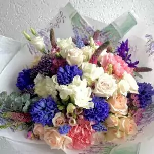 Букет с гиацинтами "Восторг"