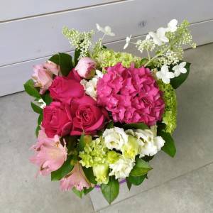 Букет с альстромерией "Камелия"