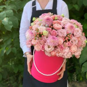 Букет с георгинами "Для любимой"