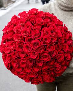 Букет из 101 красных роз 70 см