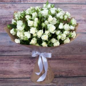 Букет 15 белых кустовых роз "Белоснежное наваждение"