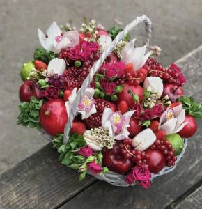 Букет из фруктов "Тутти-Фрутти" в корзине